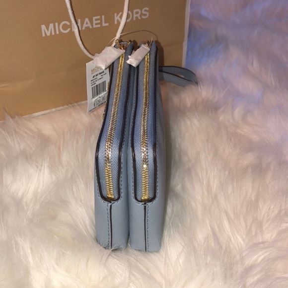 Michael Kors “ Jet Set Travel” wristlet - Picture 4 of 7